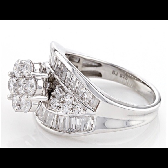 💥BNWT Ring💥 - Picture 6 of 8